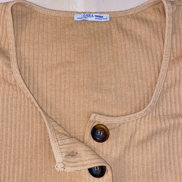 Zara Button-Up Top - Picture 2 of 2